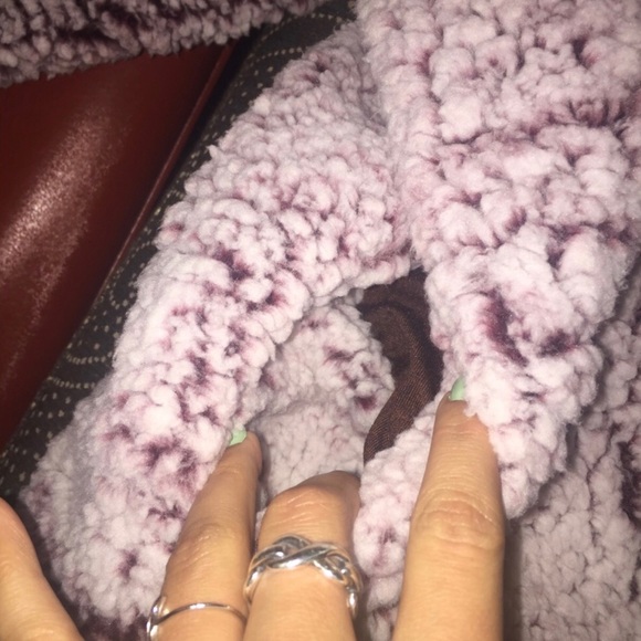 BURGUNDY SOFT CHUBBY SWEATER - Picture 4 of 4